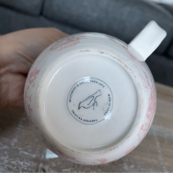 Anthropologie Pink print A monogrammed mug - Picture 6 of 6